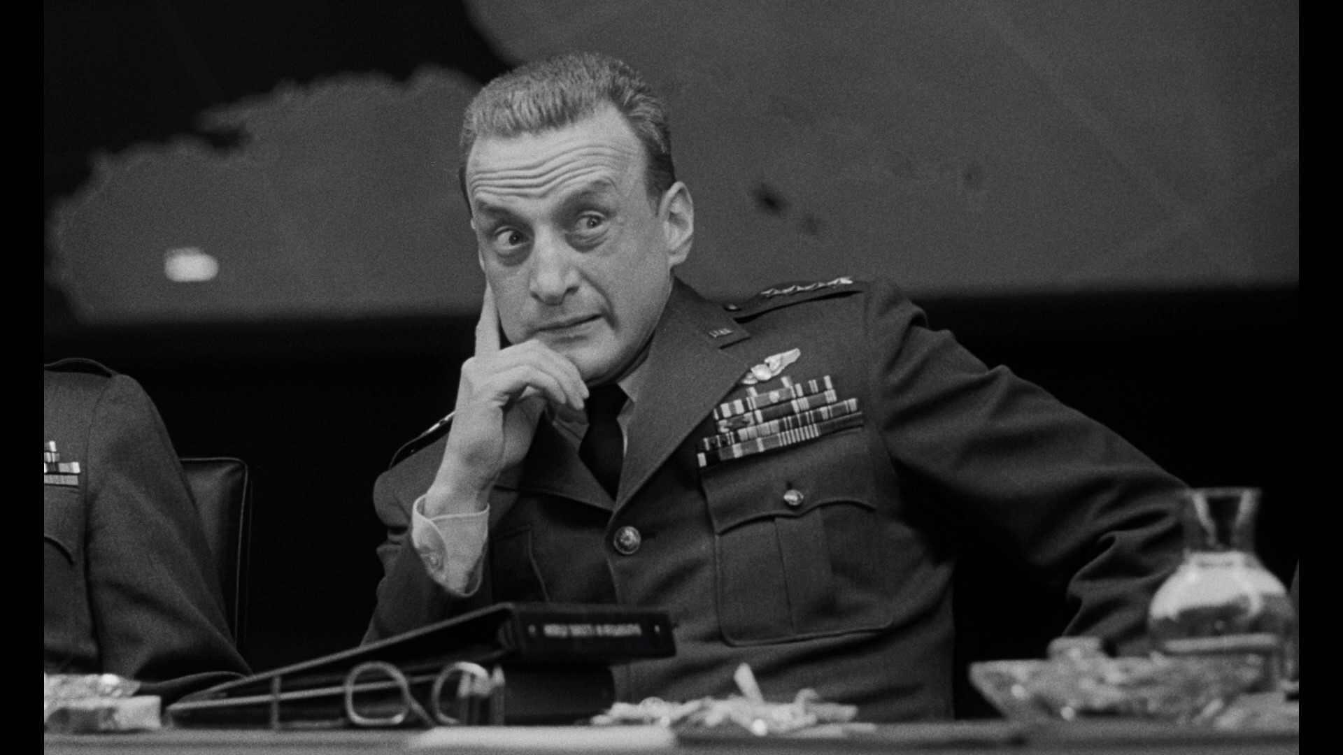 افلام عالمية بالابيض والاسود - dr.strangelove