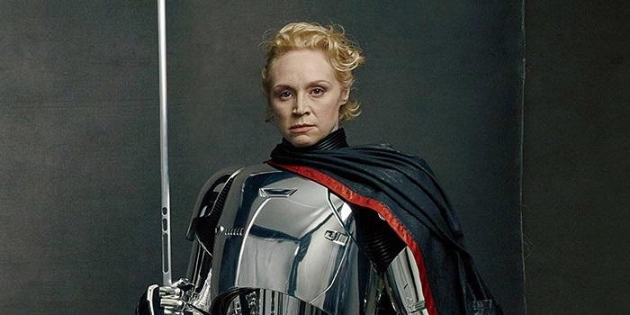 صورة كابتن فاسما Captain Phasma