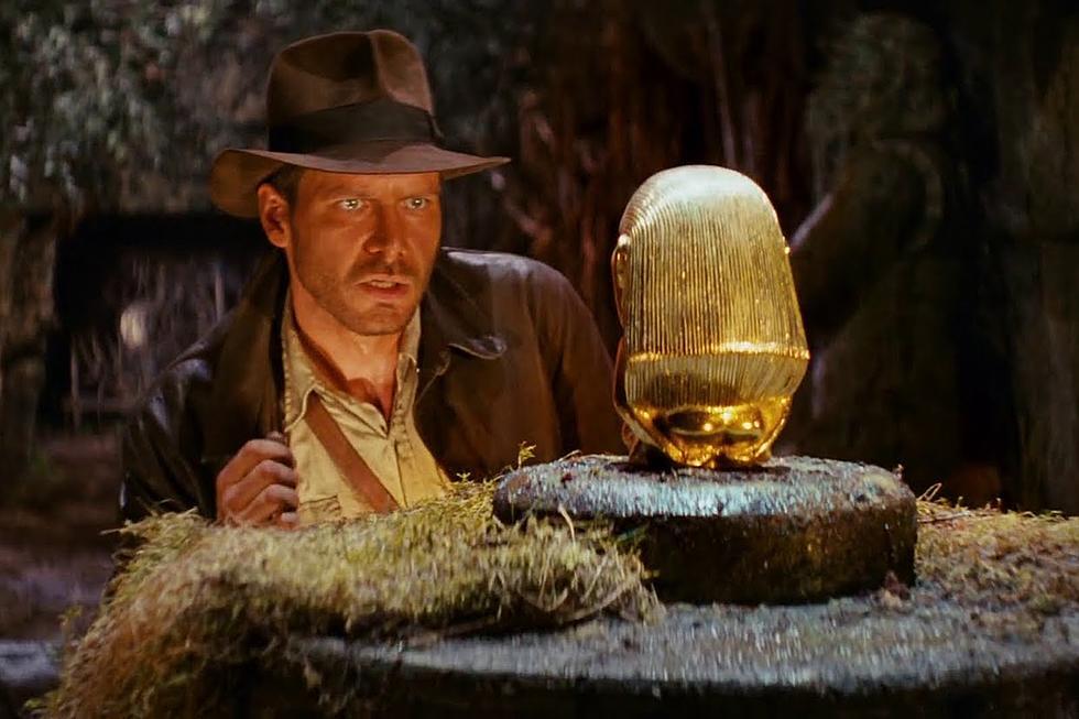 صورة للممثل هاريسون فورد من فيلم Raiders of the Lost Ark